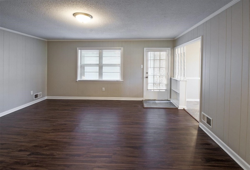 6731 STARKENBURG LN, Memphis, Tennessee 38115, 4 Bedrooms Bedrooms, 7 Rooms Rooms,2 BathroomsBathrooms,Residential,For Sale,STARKENBURG,10221700