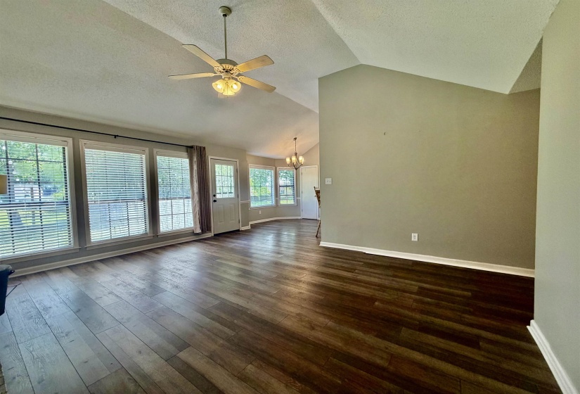 515 MEBANE RD, Oakland, Tennessee 38060, 3 Bedrooms Bedrooms, 6 Rooms Rooms,2 BathroomsBathrooms,Residential,For Sale,MEBANE,10221701
