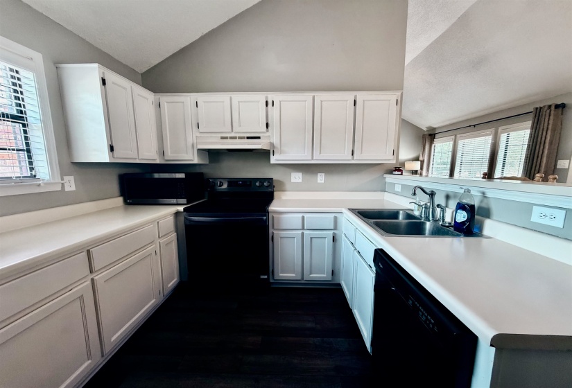 515 MEBANE RD, Oakland, Tennessee 38060, 3 Bedrooms Bedrooms, 6 Rooms Rooms,2 BathroomsBathrooms,Residential,For Sale,MEBANE,10221701