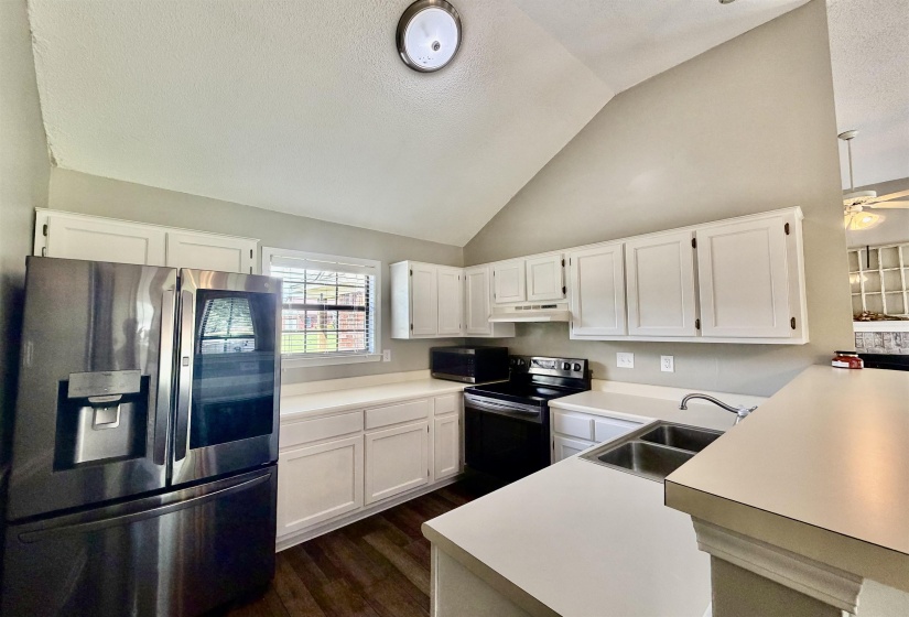 515 MEBANE RD, Oakland, Tennessee 38060, 3 Bedrooms Bedrooms, 6 Rooms Rooms,2 BathroomsBathrooms,Residential,For Sale,MEBANE,10221701