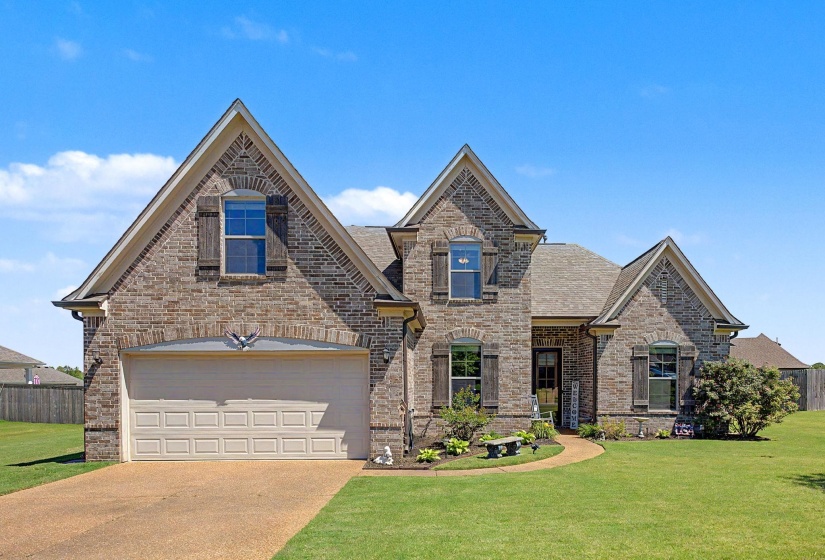 160 OAK HOLLOW DR, Oakland, Tennessee 38060, 4 Bedrooms Bedrooms, 7 Rooms Rooms,3 BathroomsBathrooms,Residential,For Sale,OAK HOLLOW,10221702