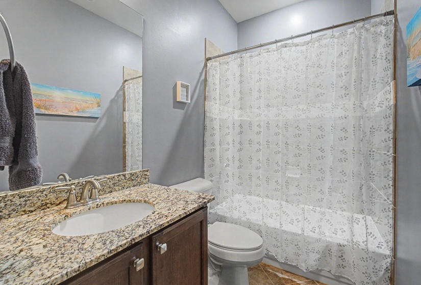 160 OAK HOLLOW DR, Oakland, Tennessee 38060, 4 Bedrooms Bedrooms, 7 Rooms Rooms,3 BathroomsBathrooms,Residential,For Sale,OAK HOLLOW,10221702
