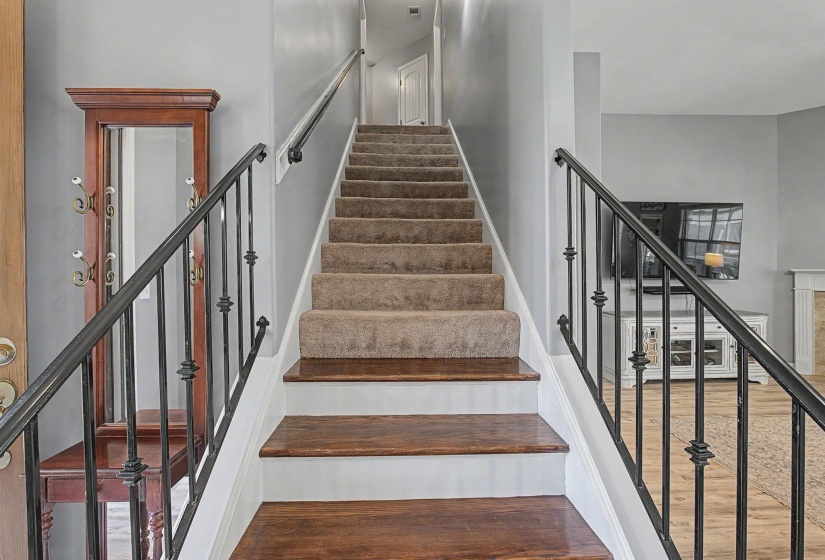 160 OAK HOLLOW DR, Oakland, Tennessee 38060, 4 Bedrooms Bedrooms, 7 Rooms Rooms,3 BathroomsBathrooms,Residential,For Sale,OAK HOLLOW,10221702