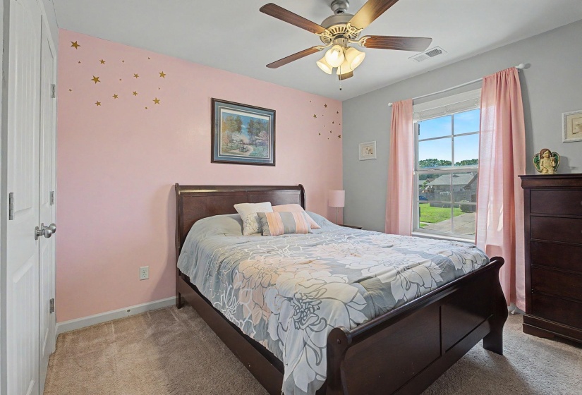 160 OAK HOLLOW DR, Oakland, Tennessee 38060, 4 Bedrooms Bedrooms, 7 Rooms Rooms,3 BathroomsBathrooms,Residential,For Sale,OAK HOLLOW,10221702