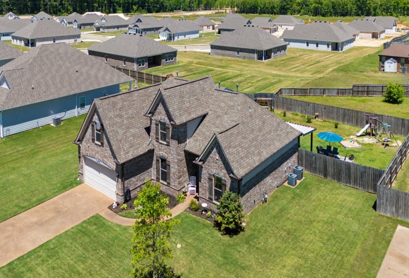 160 OAK HOLLOW DR, Oakland, Tennessee 38060, 4 Bedrooms Bedrooms, 7 Rooms Rooms,3 BathroomsBathrooms,Residential,For Sale,OAK HOLLOW,10221702