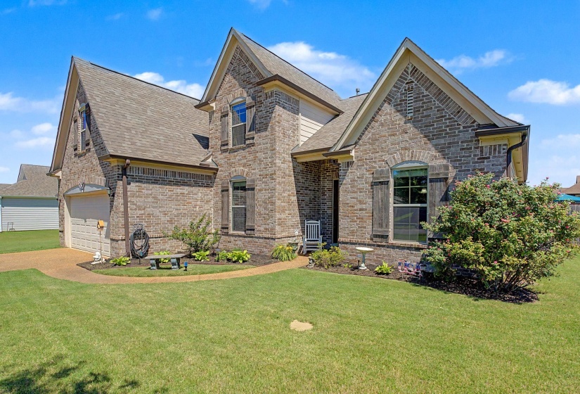 160 OAK HOLLOW DR, Oakland, Tennessee 38060, 4 Bedrooms Bedrooms, 7 Rooms Rooms,3 BathroomsBathrooms,Residential,For Sale,OAK HOLLOW,10221702