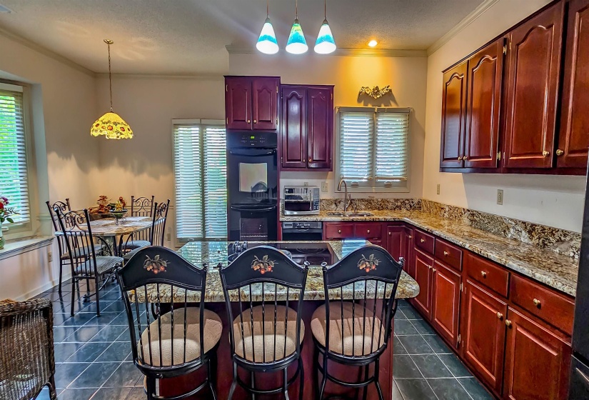 7725 CANDY APPLE CV, Memphis, Tennessee 38119, 5 Bedrooms Bedrooms, 8 Rooms Rooms,3 BathroomsBathrooms,Residential,For Sale,CANDY APPLE,10221705