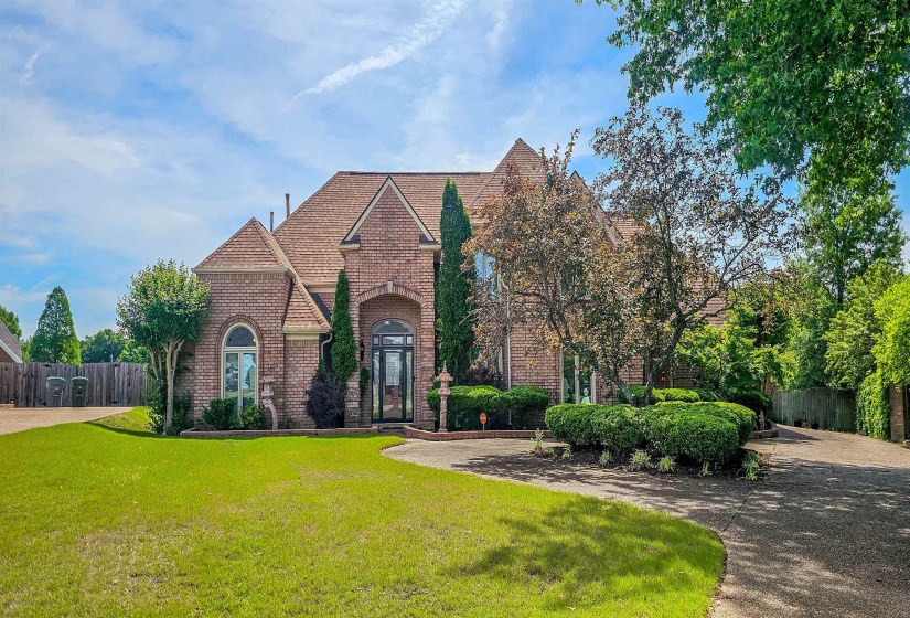 7725 CANDY APPLE CV, Memphis, Tennessee 38119, 5 Bedrooms Bedrooms, 8 Rooms Rooms,3 BathroomsBathrooms,Residential,For Sale,CANDY APPLE,10221705