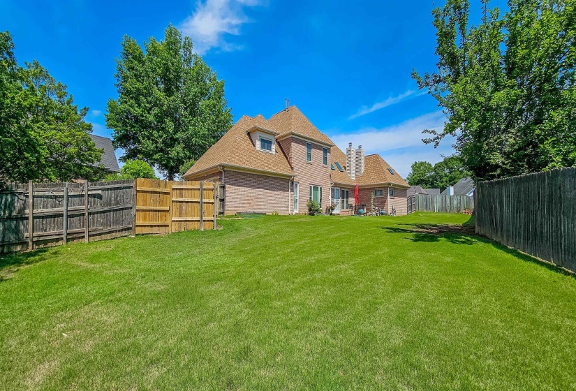 7725 CANDY APPLE CV, Memphis, Tennessee 38119, 5 Bedrooms Bedrooms, 8 Rooms Rooms,3 BathroomsBathrooms,Residential,For Sale,CANDY APPLE,10221705