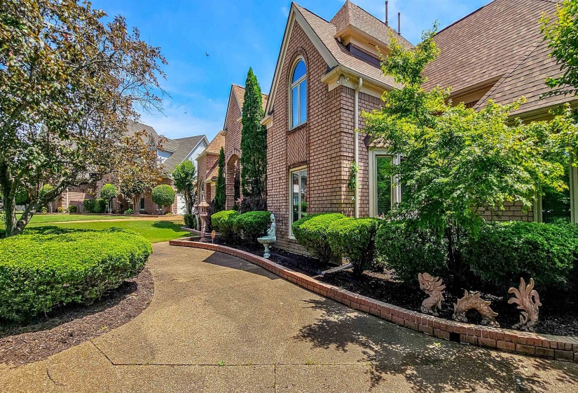 7725 CANDY APPLE CV, Memphis, Tennessee 38119, 5 Bedrooms Bedrooms, 8 Rooms Rooms,3 BathroomsBathrooms,Residential,For Sale,CANDY APPLE,10221705