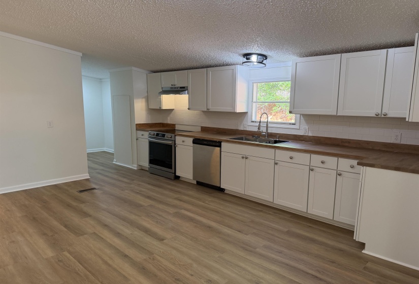 890 BURKS RD, Savannah, Tennessee 38372, 3 Bedrooms Bedrooms, 7 Rooms Rooms,2 BathroomsBathrooms,Residential,For Sale,BURKS,10221706