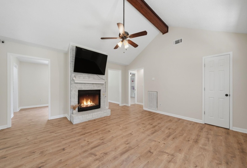470 INDIAN CREEK RD, Brighton, Tennessee 38011, 3 Bedroom Bedrooms, 9 Room Rooms,2 BathroomBathrooms,Residential,For Sale,INDIAN CREEK,0,10221427