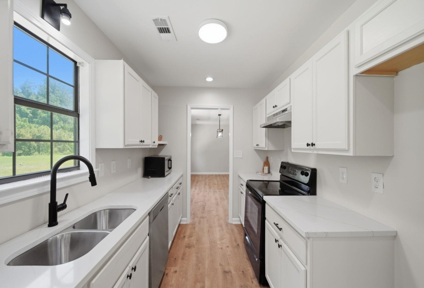 470 INDIAN CREEK RD, Brighton, Tennessee 38011, 3 Bedroom Bedrooms, 9 Room Rooms,2 BathroomBathrooms,Residential,For Sale,INDIAN CREEK,0,10221427