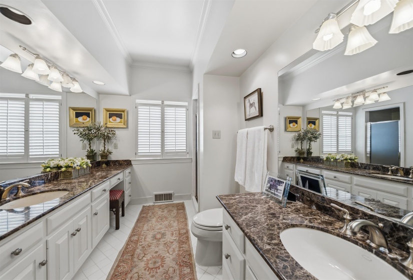 6417 RIVER TIDE CV, Memphis, Tennessee 38120, 5 Bedrooms Bedrooms, 12 Rooms Rooms,4.2 BathroomsBathrooms,Residential,For Sale,RIVER TIDE,10221642