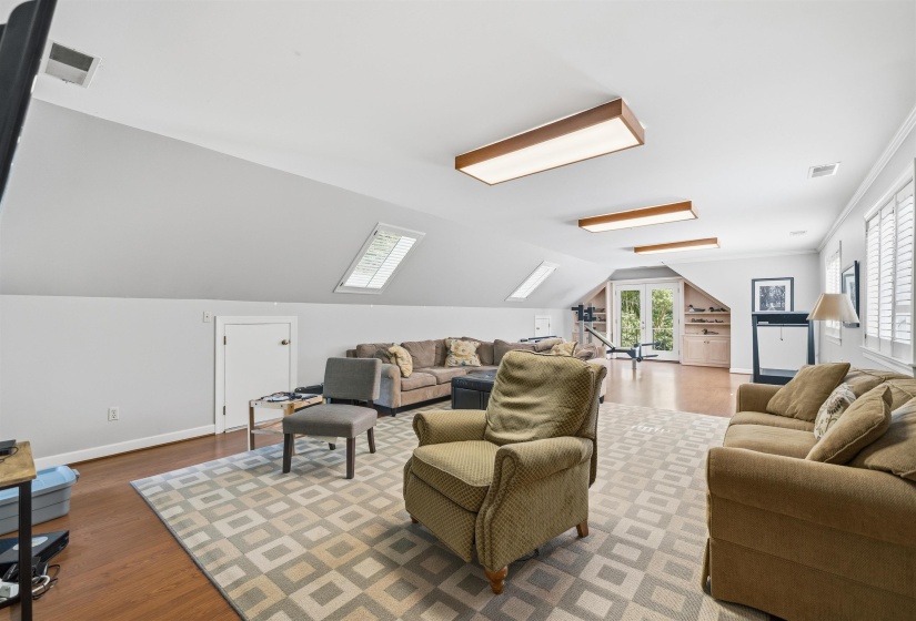 6417 RIVER TIDE CV, Memphis, Tennessee 38120, 5 Bedrooms Bedrooms, 12 Rooms Rooms,4.2 BathroomsBathrooms,Residential,For Sale,RIVER TIDE,10221642