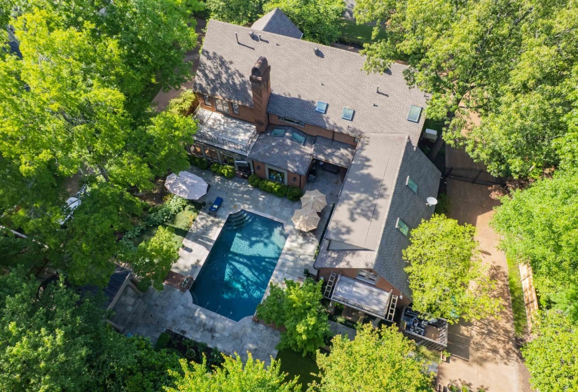 6417 RIVER TIDE CV, Memphis, Tennessee 38120, 5 Bedrooms Bedrooms, 12 Rooms Rooms,4.2 BathroomsBathrooms,Residential,For Sale,RIVER TIDE,10221642