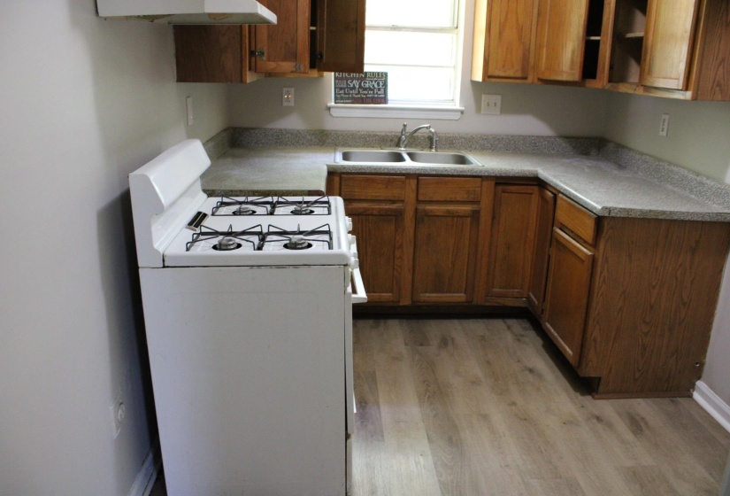 5116 CHANTILLY DR, Memphis, Tennessee 38127, 3 Bedrooms Bedrooms, 6 Rooms Rooms,1.1 BathroomsBathrooms,Rental Properties,For Sale,CHANTILLY,10221713