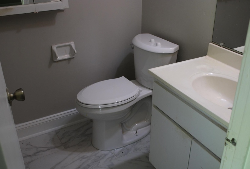 5116 CHANTILLY DR, Memphis, Tennessee 38127, 3 Bedrooms Bedrooms, 6 Rooms Rooms,1.1 BathroomsBathrooms,Rental Properties,For Sale,CHANTILLY,10221713