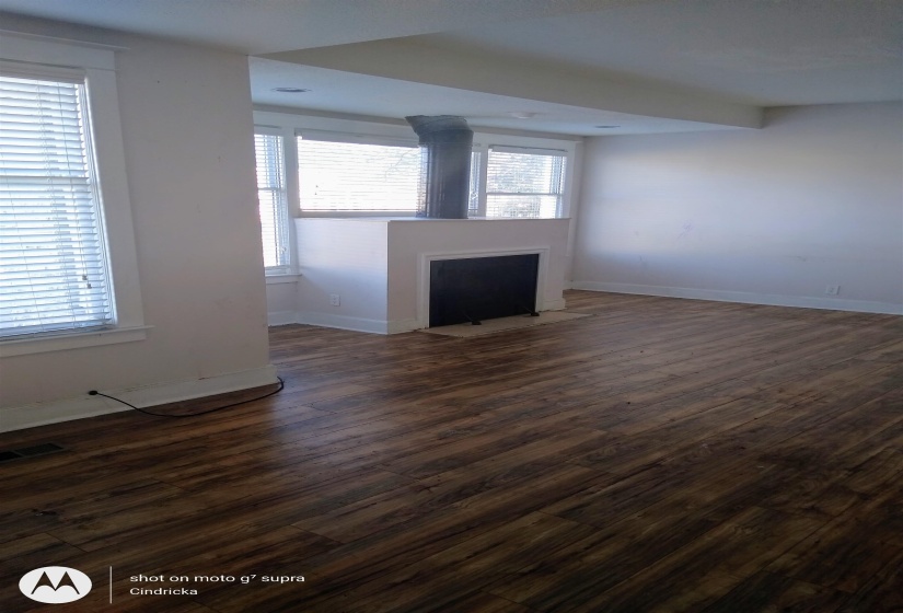 1212 DOROTHY PL, Memphis, Tennessee 38104, 2 Bedrooms Bedrooms, 6 Rooms Rooms,2 BathroomsBathrooms,Rental Properties,For Sale,DOROTHY,10221746