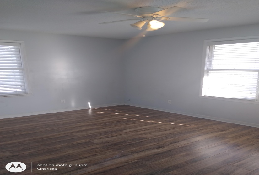 1212 DOROTHY PL, Memphis, Tennessee 38104, 2 Bedrooms Bedrooms, 6 Rooms Rooms,2 BathroomsBathrooms,Rental Properties,For Sale,DOROTHY,10221746