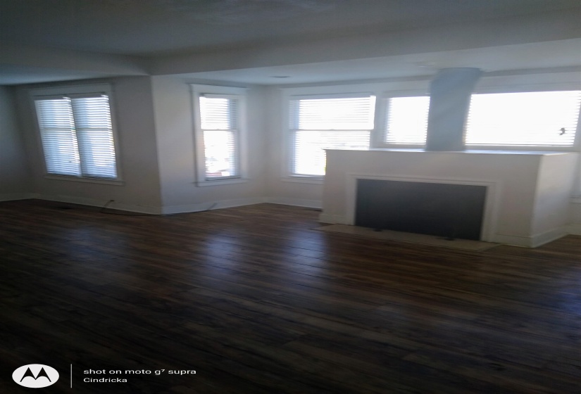 1212 DOROTHY PL, Memphis, Tennessee 38104, 2 Bedrooms Bedrooms, 6 Rooms Rooms,2 BathroomsBathrooms,Rental Properties,For Sale,DOROTHY,10221746