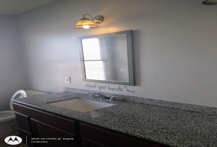1212 DOROTHY PL, Memphis, Tennessee 38104, 2 Bedrooms Bedrooms, 6 Rooms Rooms,2 BathroomsBathrooms,Rental Properties,For Sale,DOROTHY,10221746
