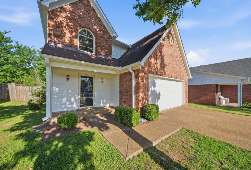 1032 APPLING MEADOW DR, Cordova, Tennessee 38018, 3 Bedrooms Bedrooms, 6 Rooms Rooms,2.1 BathroomsBathrooms,Residential,For Sale,APPLING MEADOW,10221732
