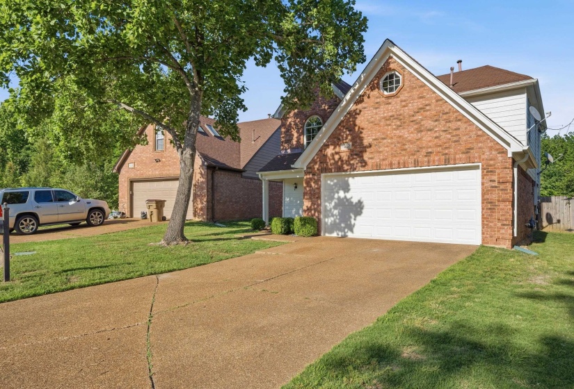 1032 APPLING MEADOW DR, Cordova, Tennessee 38018, 3 Bedrooms Bedrooms, 6 Rooms Rooms,2.1 BathroomsBathrooms,Residential,For Sale,APPLING MEADOW,10221732