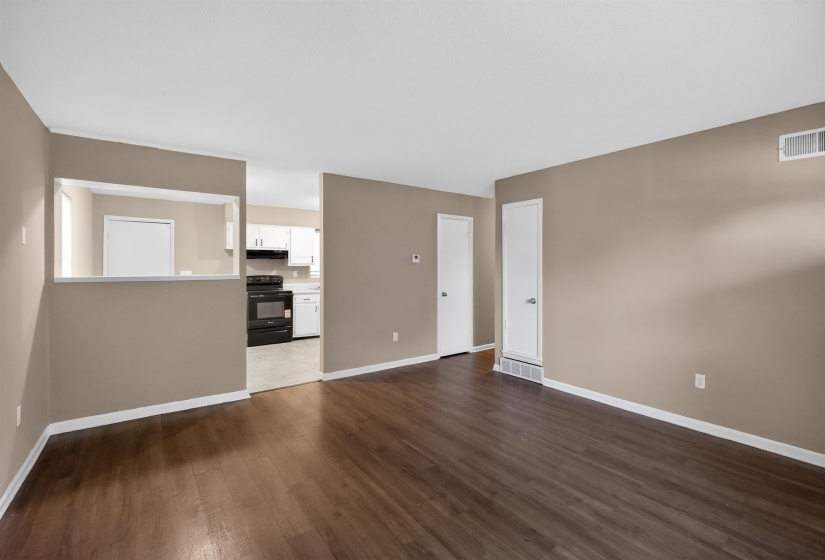 1100 WESTERN PARK DR, Memphis, Tennessee 38109, 3 Bedrooms Bedrooms, 5 Rooms Rooms,1 BathroomBathrooms,Residential,For Sale,WESTERN PARK,10221733