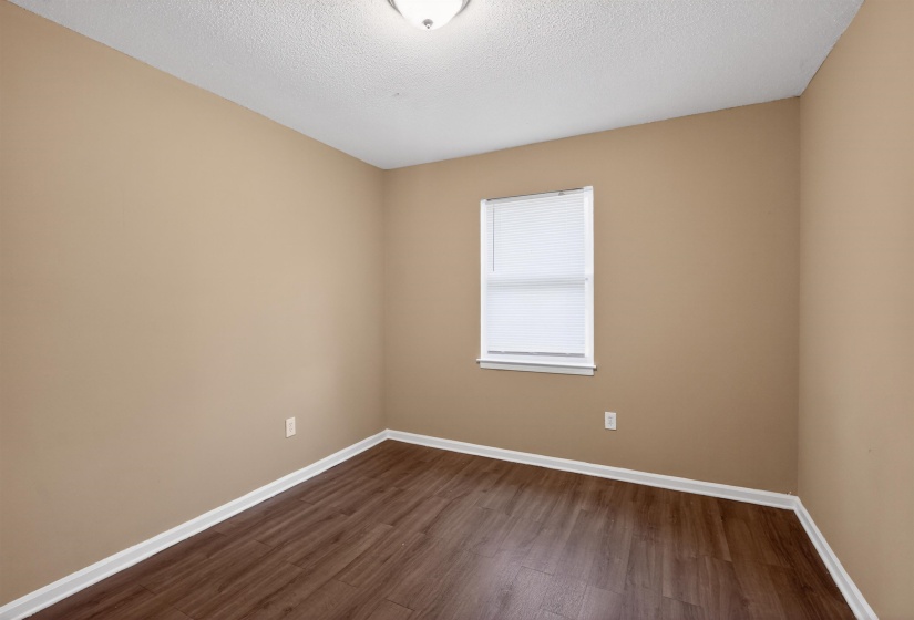 1100 WESTERN PARK DR, Memphis, Tennessee 38109, 3 Bedrooms Bedrooms, 5 Rooms Rooms,1 BathroomBathrooms,Residential,For Sale,WESTERN PARK,10221733