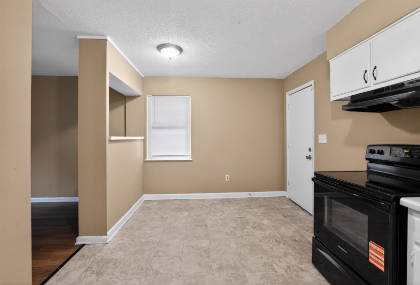 1100 WESTERN PARK DR, Memphis, Tennessee 38109, 3 Bedrooms Bedrooms, 5 Rooms Rooms,1 BathroomBathrooms,Residential,For Sale,WESTERN PARK,10221733