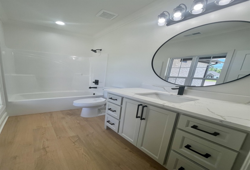 200 CHINKAPIN CV, Savannah, Tennessee 38372, 3 Bedroom Bedrooms, 10 Room Rooms,2 BathroomBathrooms,Residential,For Sale,CHINKAPIN,0,10221736