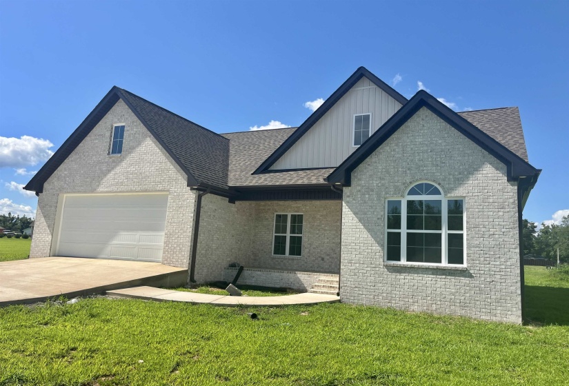 200 CHINKAPIN CV, Savannah, Tennessee 38372, 3 Bedroom Bedrooms, 10 Room Rooms,2 BathroomBathrooms,Residential,For Sale,CHINKAPIN,0,10221736