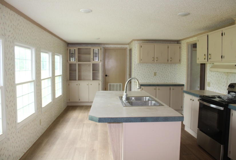 1660 CANDY OWENS RD, Moscow, Tennessee 38057, 3 Bedrooms Bedrooms, 6 Rooms Rooms,2 BathroomsBathrooms,Residential,For Sale,CANDY OWENS,10221738