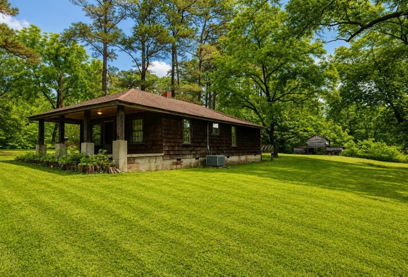 Single-story residence featuring a covered front porch with concrete pillars