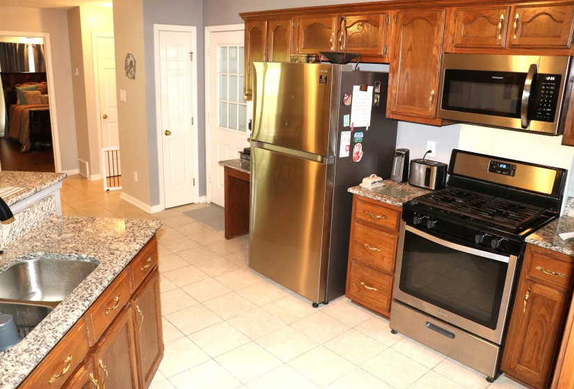 130 GRACE AVE, Atoka, Tennessee 38004, 3 Bedroom Bedrooms, 7 Room Rooms,2.1 BathroomBathrooms,Residential,For Sale,GRACE,0,10221749