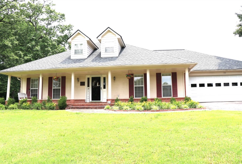 130 GRACE AVE, Atoka, Tennessee 38004, 3 Bedroom Bedrooms, 7 Room Rooms,2.1 BathroomBathrooms,Residential,For Sale,GRACE,0,10221749