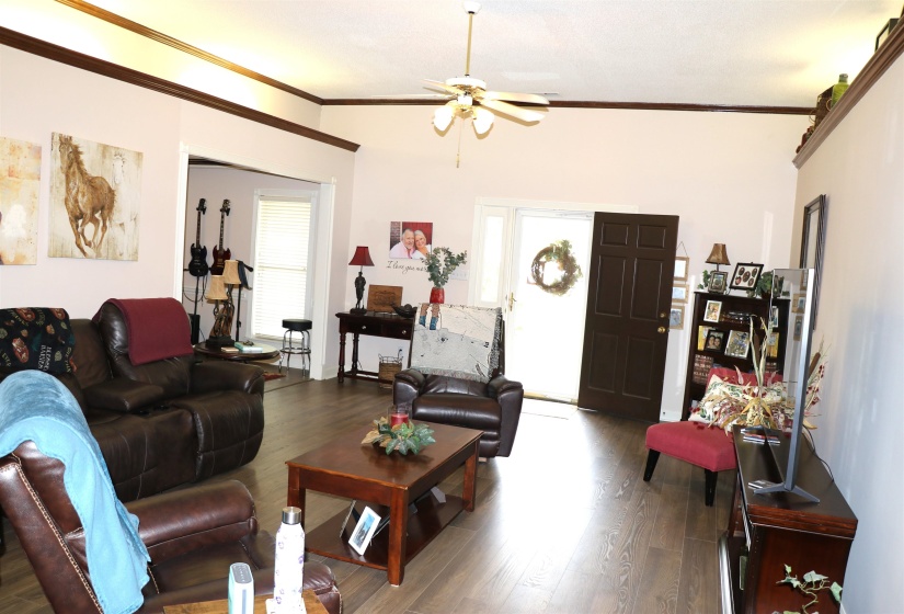 130 GRACE AVE, Atoka, Tennessee 38004, 3 Bedroom Bedrooms, 7 Room Rooms,2.1 BathroomBathrooms,Residential,For Sale,GRACE,0,10221749