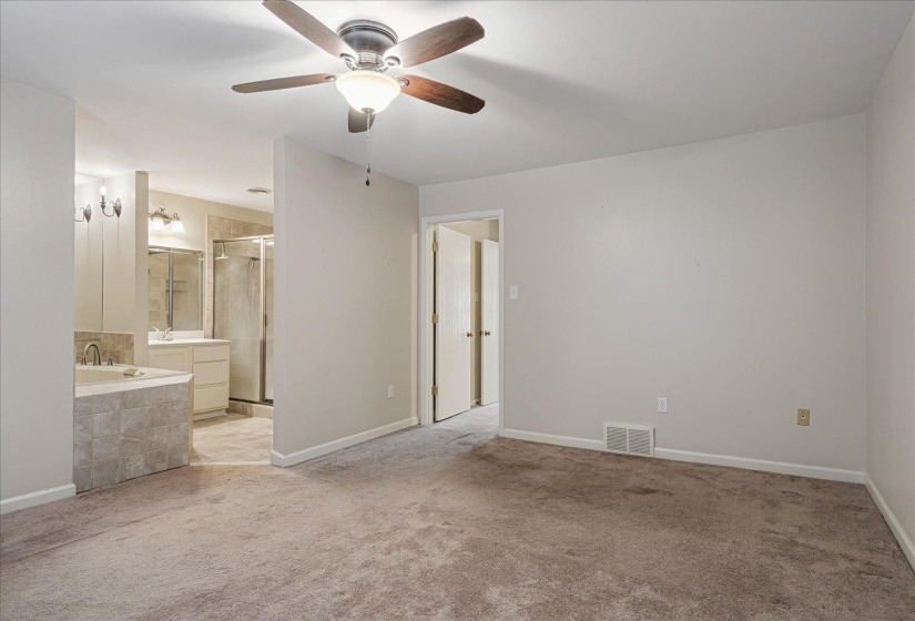 6976 COUNTRY RD, Germantown, Tennessee 38138, 2 Bedroom Bedrooms, 8 Room Rooms,2.1 BathroomBathrooms,Residential,For Sale,COUNTRY,0,10221750