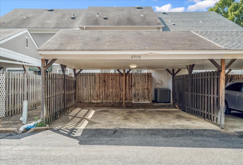 6976 COUNTRY RD, Germantown, Tennessee 38138, 2 Bedroom Bedrooms, 8 Room Rooms,2.1 BathroomBathrooms,Residential,For Sale,COUNTRY,0,10221750