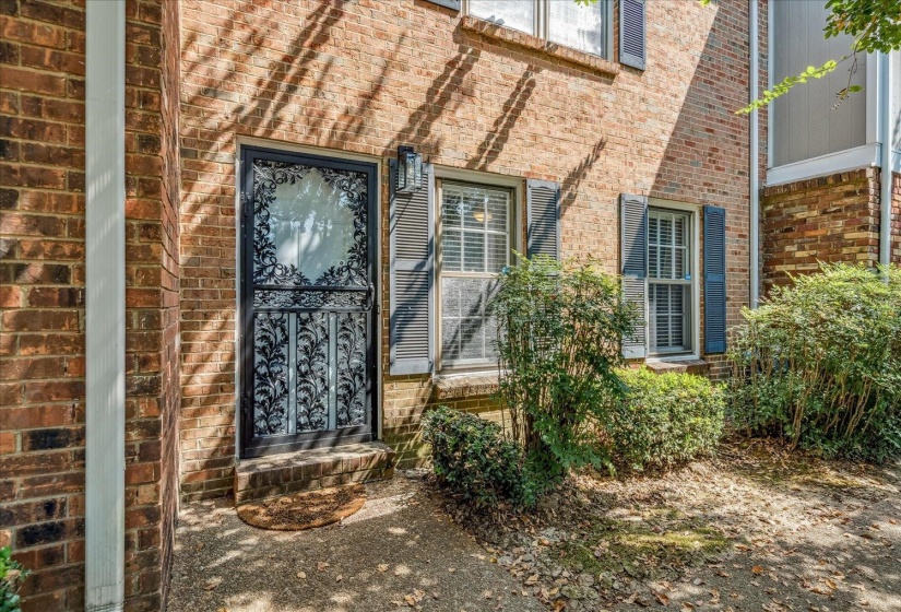 6976 COUNTRY RD, Germantown, Tennessee 38138, 2 Bedroom Bedrooms, 8 Room Rooms,2.1 BathroomBathrooms,Residential,For Sale,COUNTRY,0,10221750