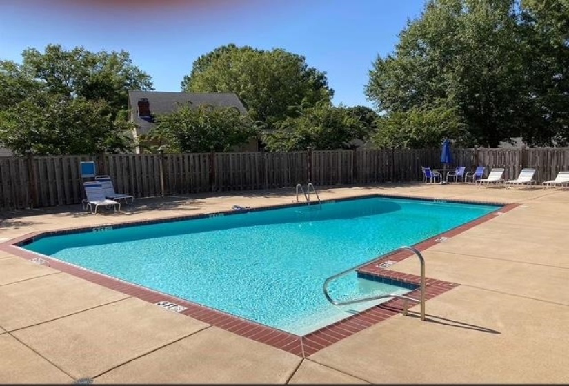 6976 COUNTRY RD, Germantown, Tennessee 38138, 2 Bedroom Bedrooms, 8 Room Rooms,2.1 BathroomBathrooms,Residential,For Sale,COUNTRY,0,10221750