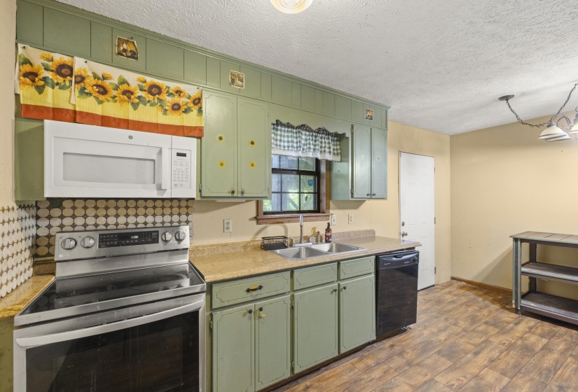 395 FERN RD, Somerville, Tennessee 38068, 3 Bedroom Bedrooms, 8 Room Rooms,1 BathroomBathrooms,Residential,For Sale,FERN,0,10221754