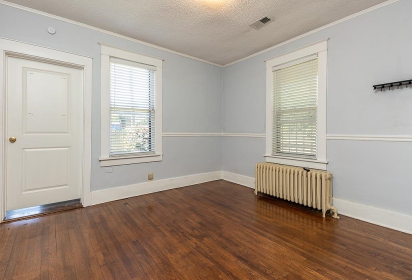 2371 PARKWAY PL, Memphis, Tennessee 38112, 3 Bedroom Bedrooms, 7 Room Rooms,2 BathroomBathrooms,Residential,For Sale,PARKWAY,0,10221763