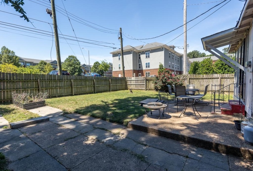 2371 PARKWAY PL, Memphis, Tennessee 38112, 3 Bedroom Bedrooms, 7 Room Rooms,2 BathroomBathrooms,Residential,For Sale,PARKWAY,0,10221763