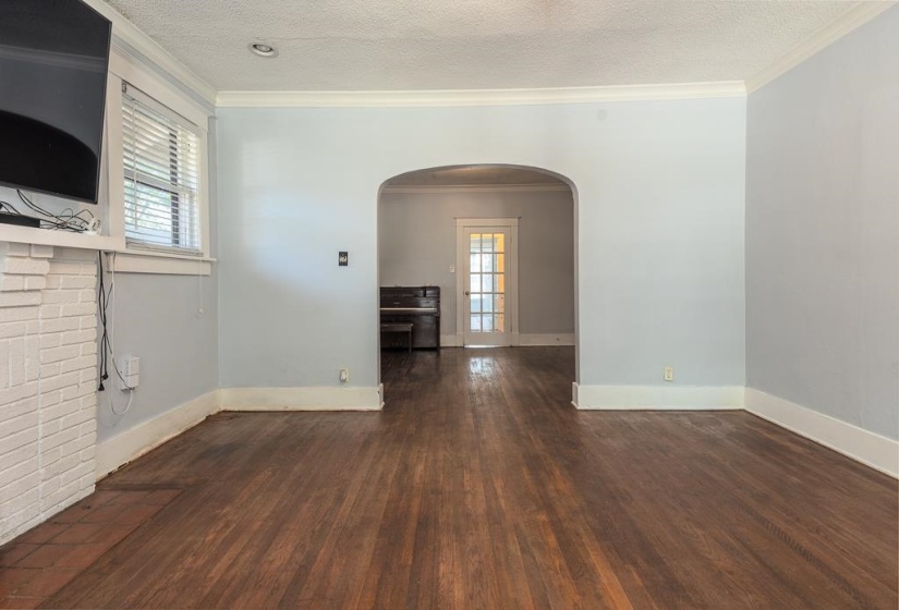 2371 PARKWAY PL, Memphis, Tennessee 38112, 3 Bedroom Bedrooms, 7 Room Rooms,2 BathroomBathrooms,Residential,For Sale,PARKWAY,0,10221763