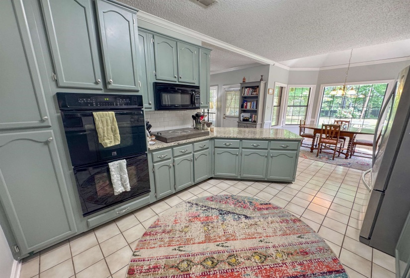 7733 SUNNY TRAIL DR, Bartlett, Tennessee 38135, 4 Bedrooms Bedrooms, 9 Rooms Rooms,2.1 BathroomsBathrooms,Residential,For Sale,SUNNY TRAIL,10221771