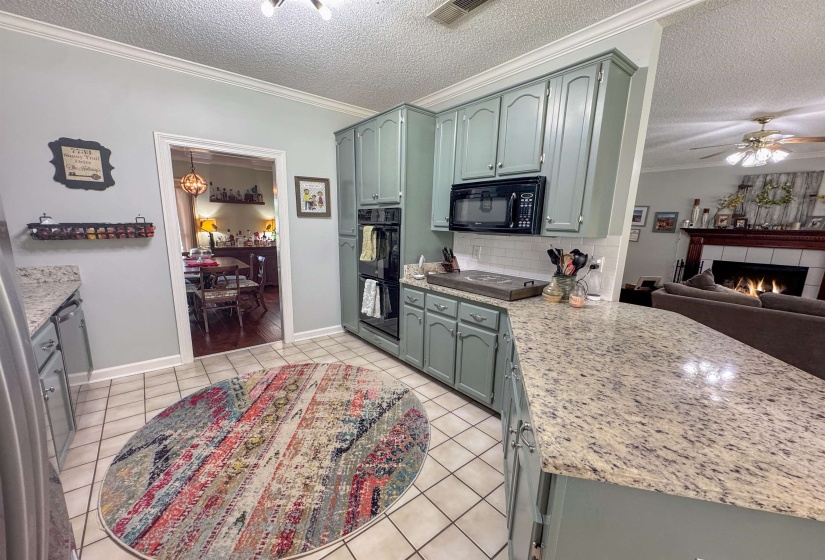 7733 SUNNY TRAIL DR, Bartlett, Tennessee 38135, 4 Bedrooms Bedrooms, 9 Rooms Rooms,2.1 BathroomsBathrooms,Residential,For Sale,SUNNY TRAIL,10221771