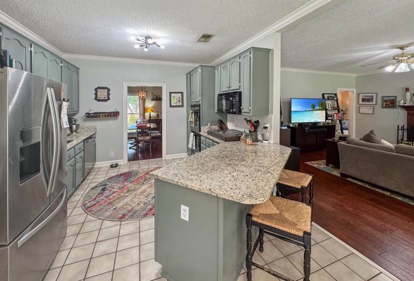 7733 SUNNY TRAIL DR, Bartlett, Tennessee 38135, 4 Bedrooms Bedrooms, 9 Rooms Rooms,2.1 BathroomsBathrooms,Residential,For Sale,SUNNY TRAIL,10221771