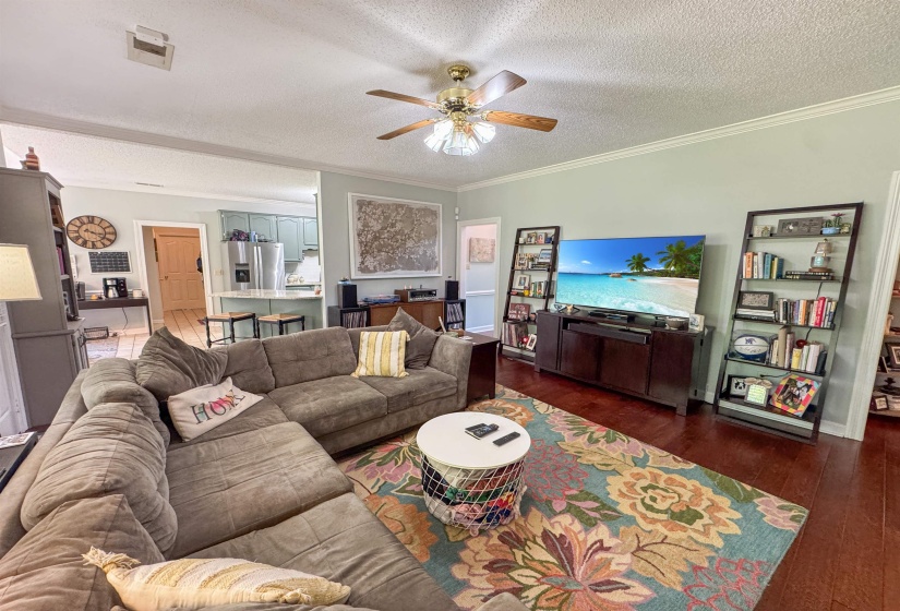 7733 SUNNY TRAIL DR, Bartlett, Tennessee 38135, 4 Bedrooms Bedrooms, 9 Rooms Rooms,2.1 BathroomsBathrooms,Residential,For Sale,SUNNY TRAIL,10221771